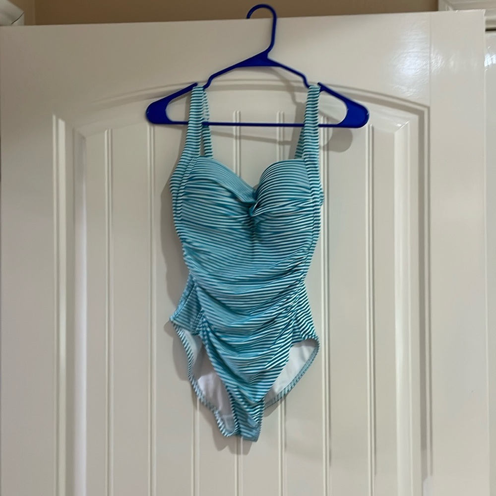 NipTuck Swim - Multi Fit Cup, Size 6 Swimsuit- worn once
